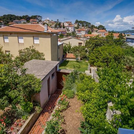 Vila Bugevilija Hotell Mali Lošinj Exteriör bild